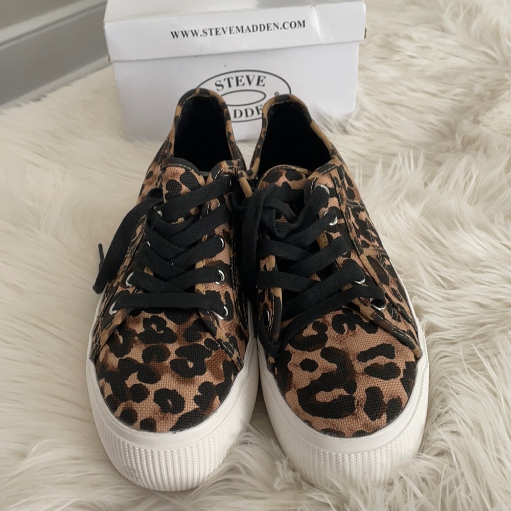 Steve Madden Leopard Platform Sneaker